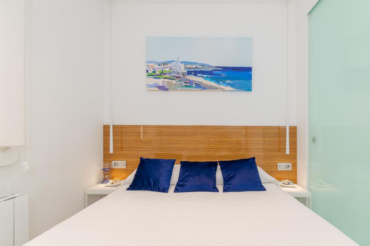 Beach Penthouse Sitges Rentals Exteriör bild